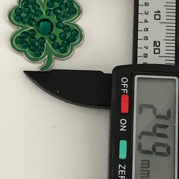 Magnetic Golf Cap clip Clover and Palm tree by Kate Lord - Picture 5 of 9